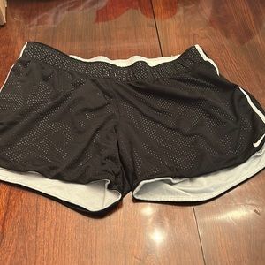Size L Black Nike shorts